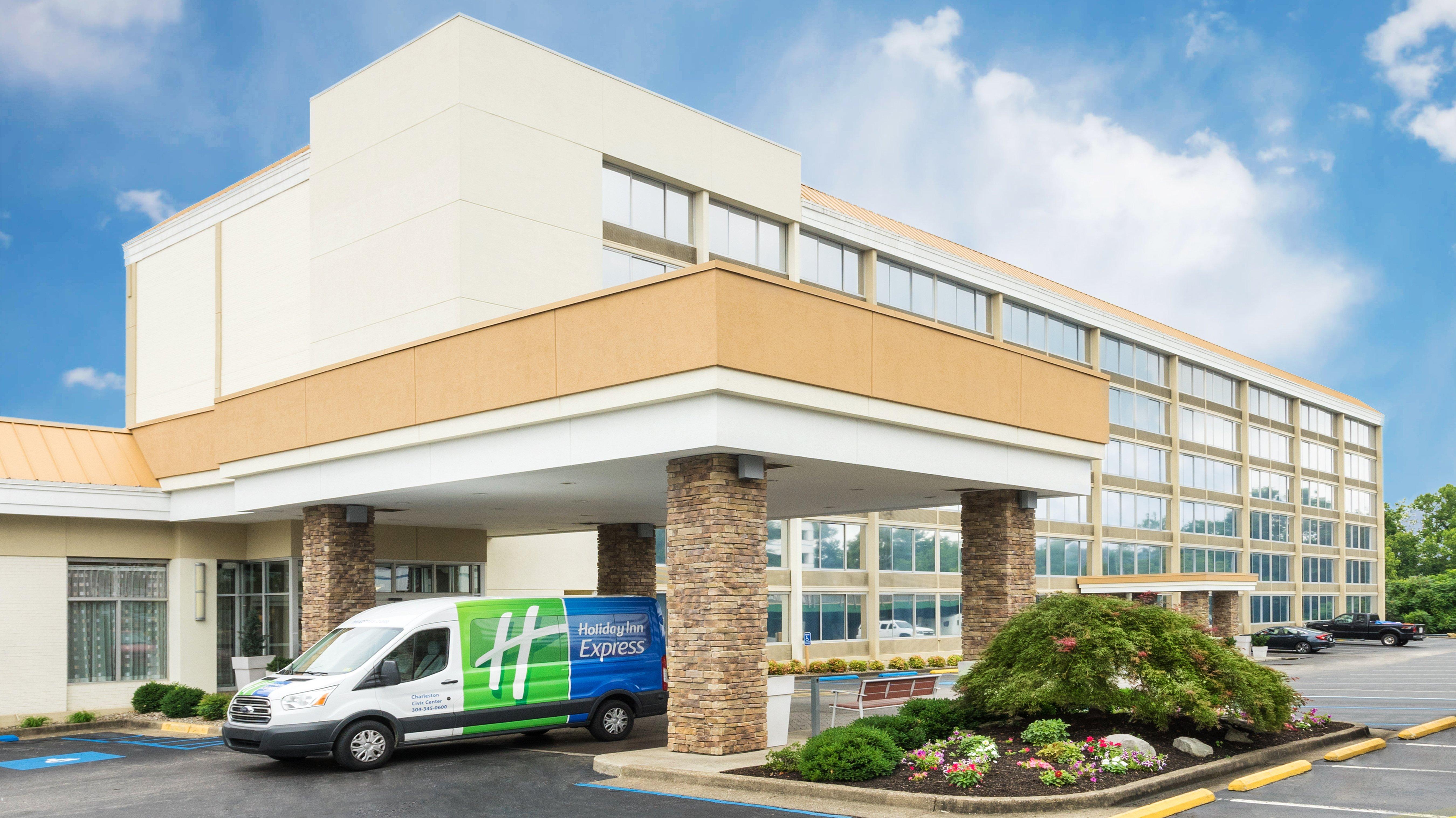 Holiday Inn Express Charleston-Civic Center By Ihg Exterior foto