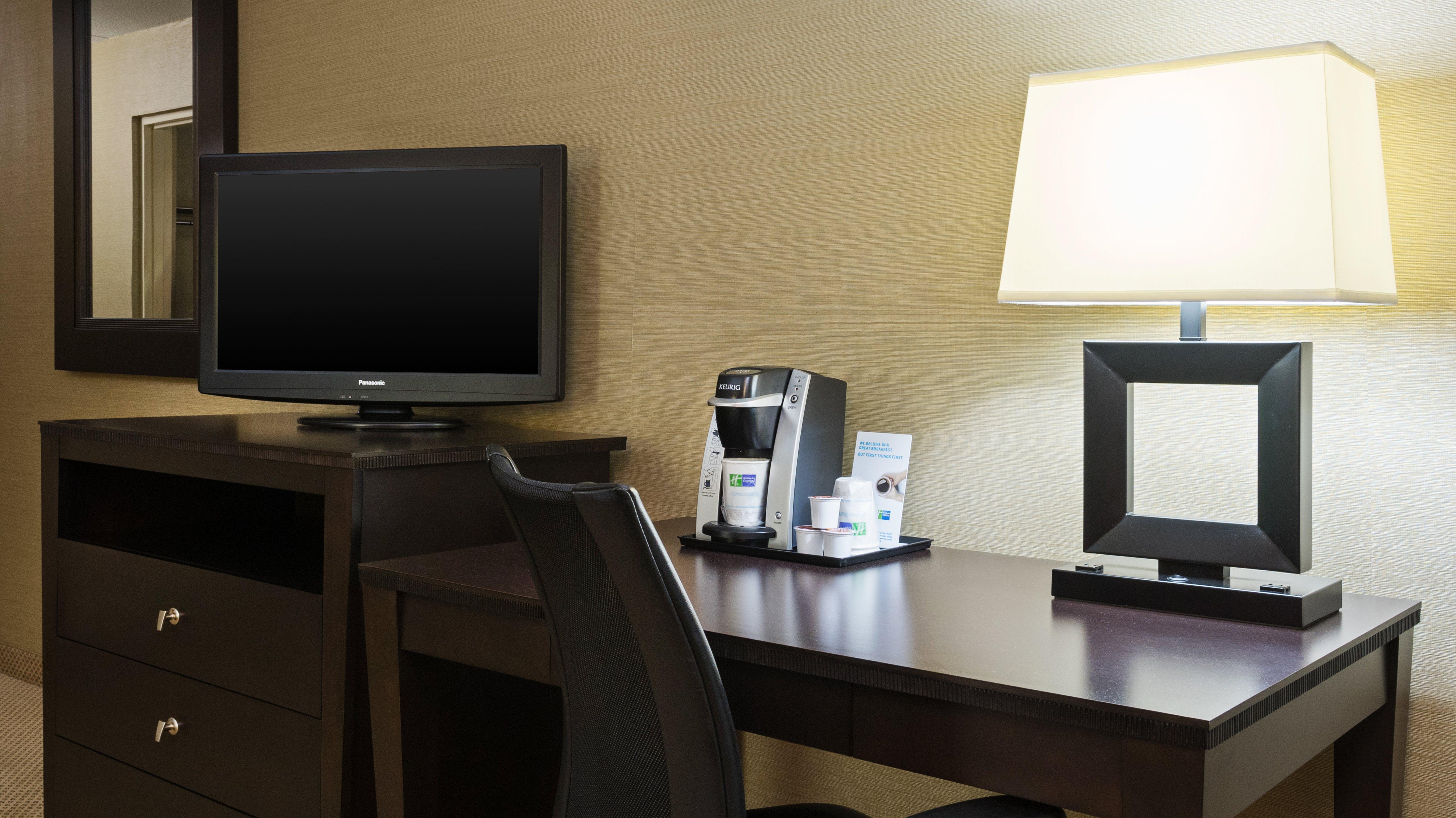 Holiday Inn Express Charleston-Civic Center By Ihg Exterior foto